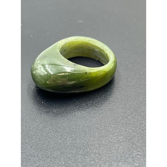 Stunning Natural Green Stone
Dome Ring with Dramatic Black Inclusions Sz 6.5 - Picture 10 of 14